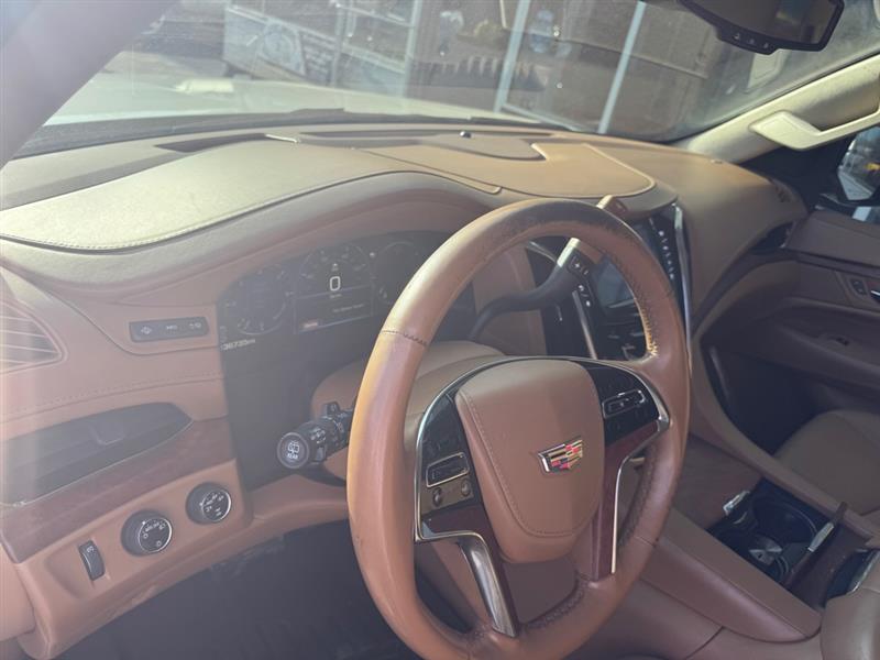 Cadillac Escalade ESV Platinum 4WD 2015