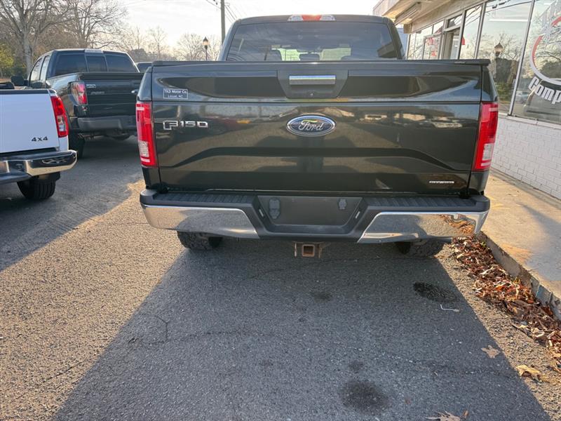 Ford F-150 XL SuperCrew 5.5-ft. Bed 4WD 2015