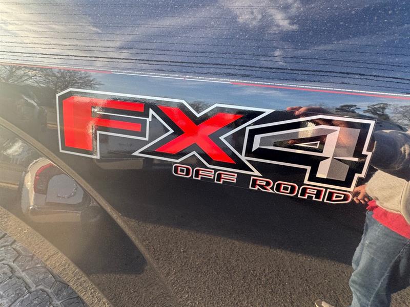 Ford F-150 XL SuperCrew 5.5-ft. Bed 4WD 2015