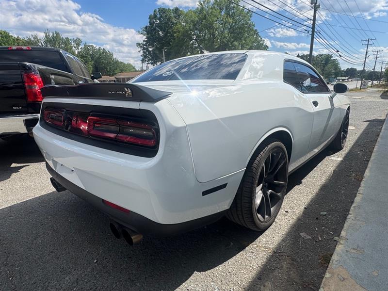 Dodge Challenger R/T SCAT Pack 2021