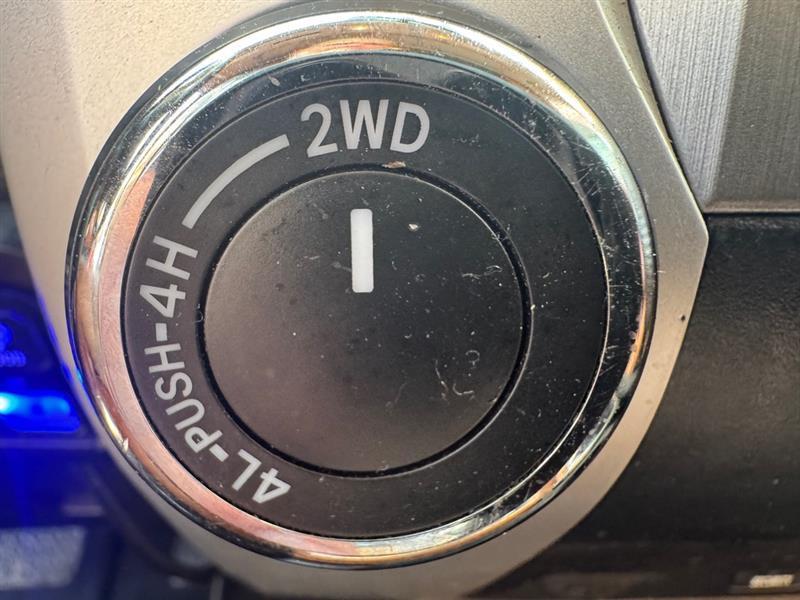 Toyota Tundra Platinum CrewMax 5.7L FFV 4WD 2014