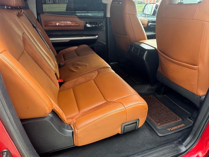 Toyota Tundra Platinum CrewMax 5.7L FFV 4WD 2014