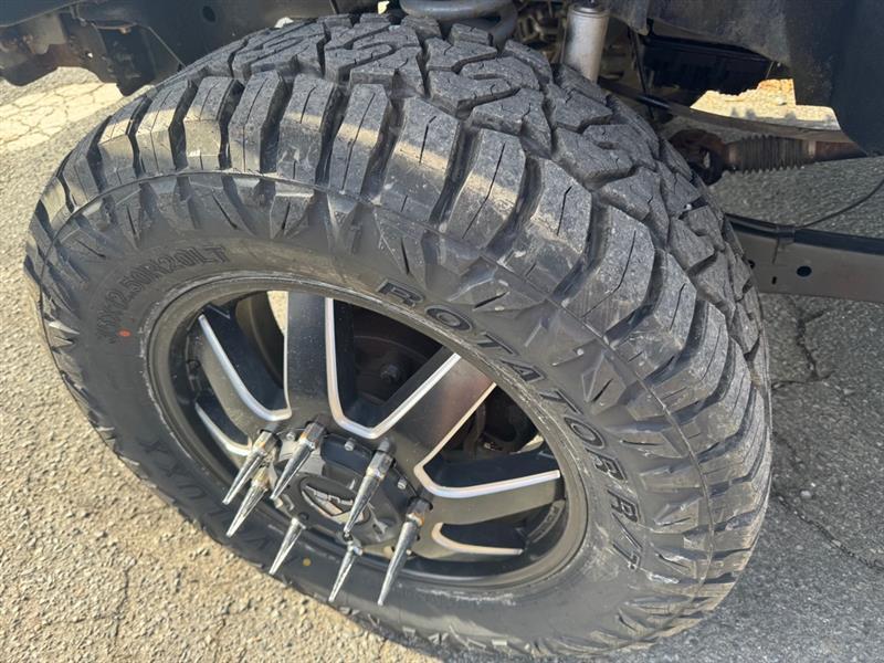 Ford F-350 SD XL Crew Cab Long Bed DRW 4WD 2011