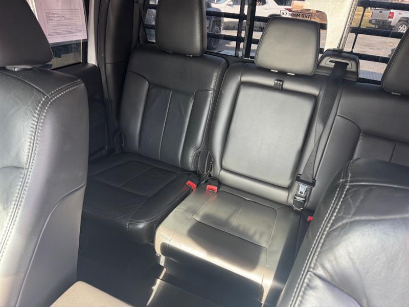 Ford F-350 SD XL Crew Cab Long Bed DRW 4WD 2011