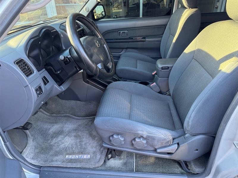 Nissan Frontier XE-V6 Crew Cab 2WD 2004