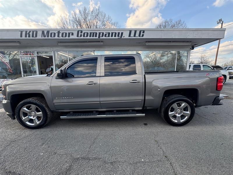 Chevrolet Silverado 1500 LT Crew Cab 4WD 2017