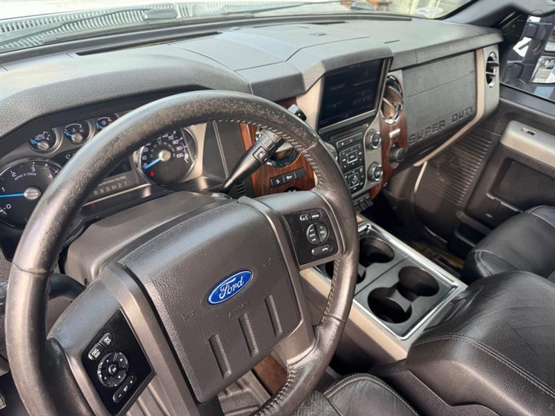 Ford F-250 SD King Ranch Crew Cab 4WD 2013