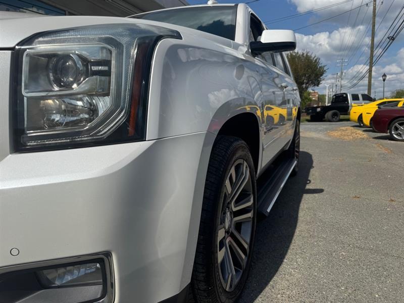 GMC Yukon Denali 4WD 2017