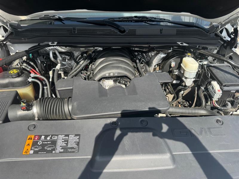 GMC Yukon Denali 4WD 2017