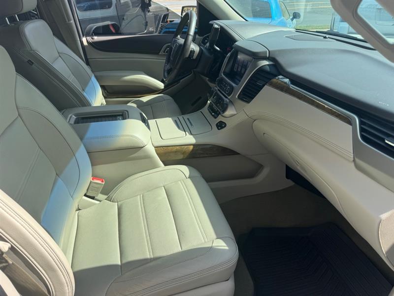 GMC Yukon Denali 4WD 2017