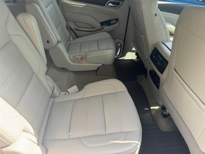 GMC Yukon Denali 4WD 2017