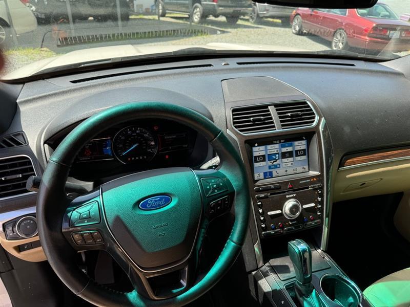 Ford Explorer Limited FWD 2017