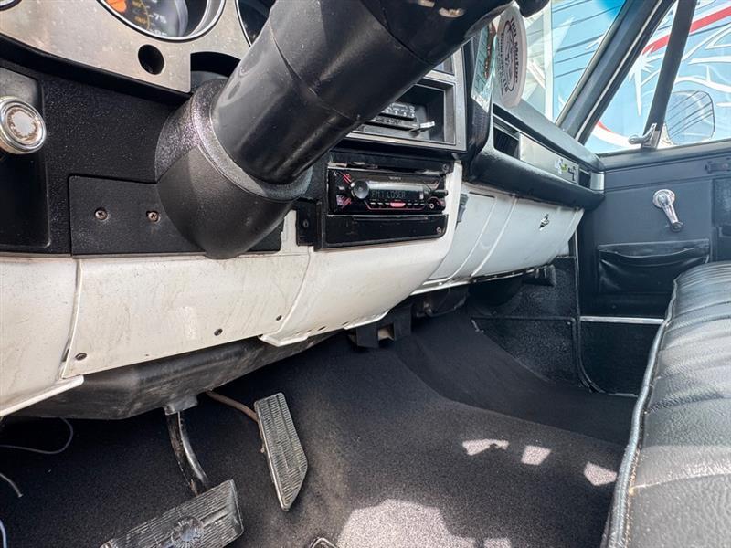 Chevrolet C/K 10 Regular Cab 2WD 1986