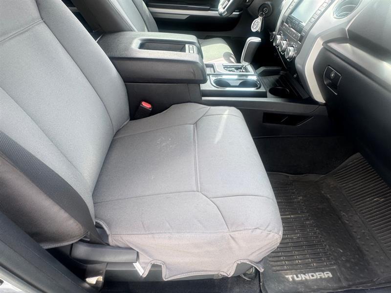 Toyota Tundra SR5 5.7L V8 FFV CrewMax 4WD 2017