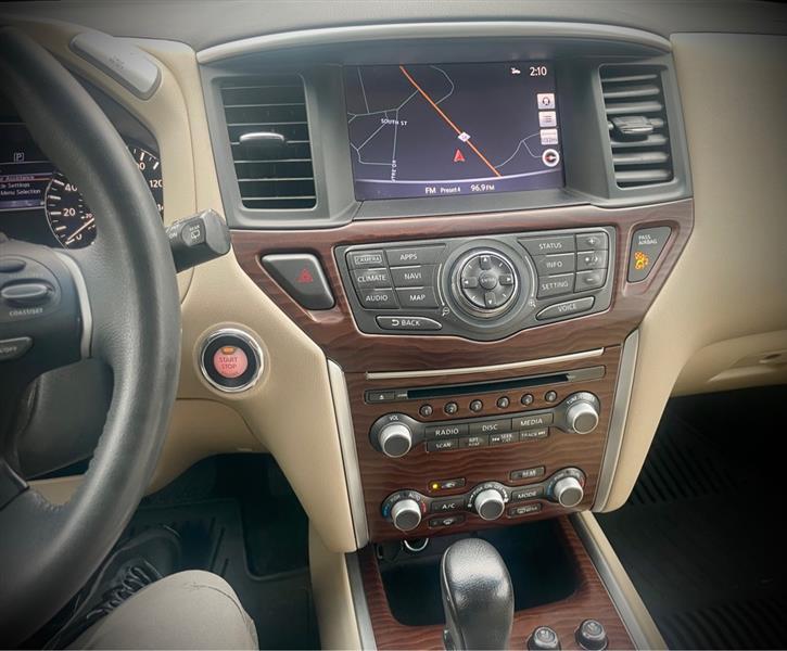 Nissan Pathfinder S 2WD 2017