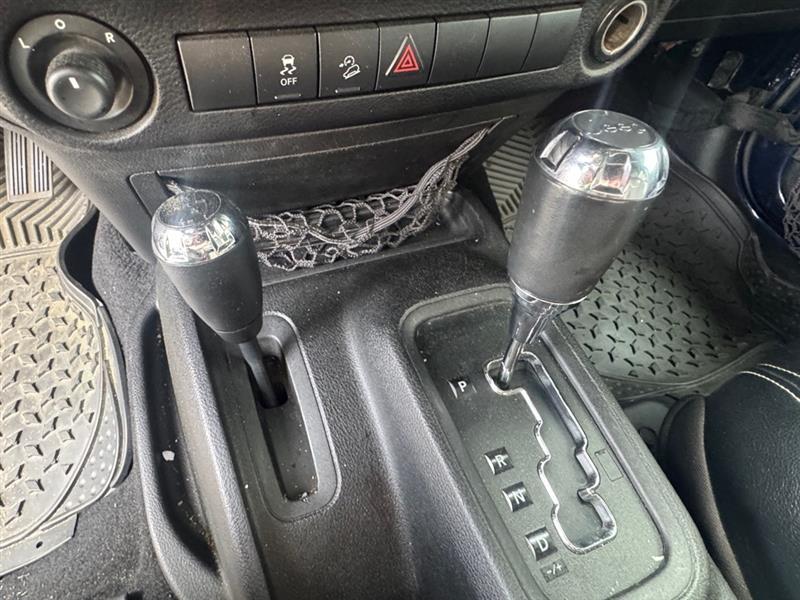 Jeep Wrangler Unlimited Sport 4WD 2013