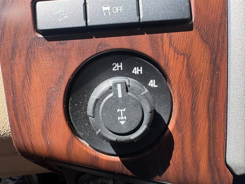 Ford F-250 SD King Ranch Crew Cab 4WD 2015