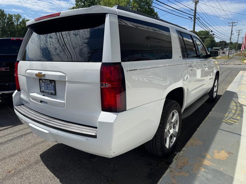 Chevrolet Suburban LT 1500 4WD 2015