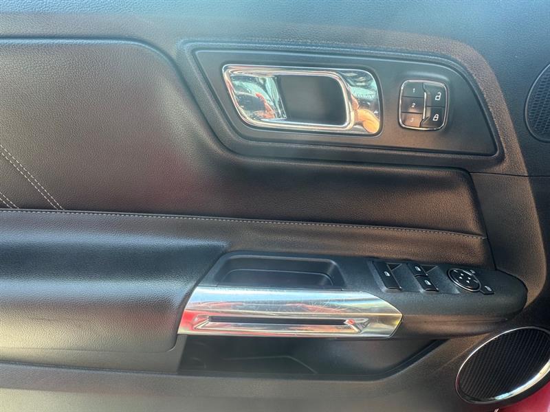 Ford Mustang GT convertible 2016