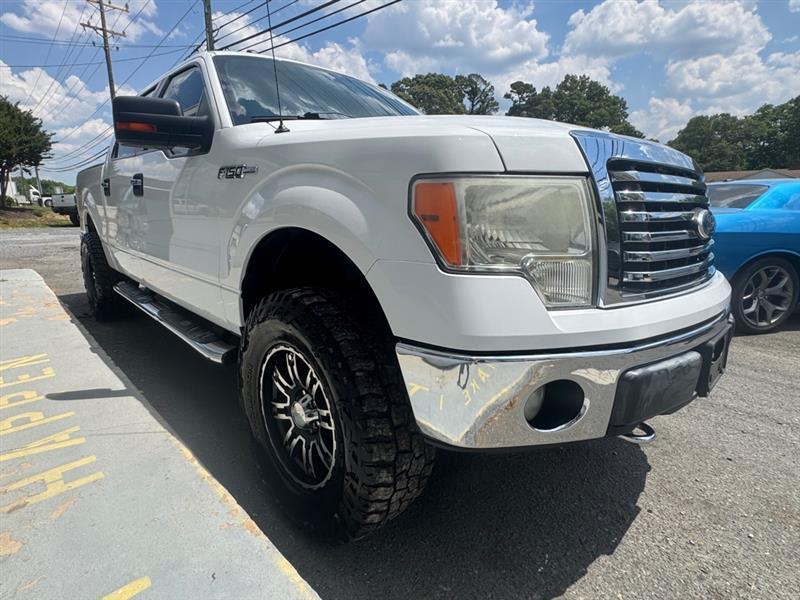 Ford F-150 XL SuperCrew 5.5-ft. Bed 4WD 2012