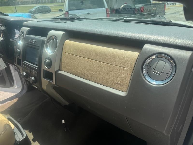 Ford F-150 XL SuperCrew 5.5-ft. Bed 4WD 2012