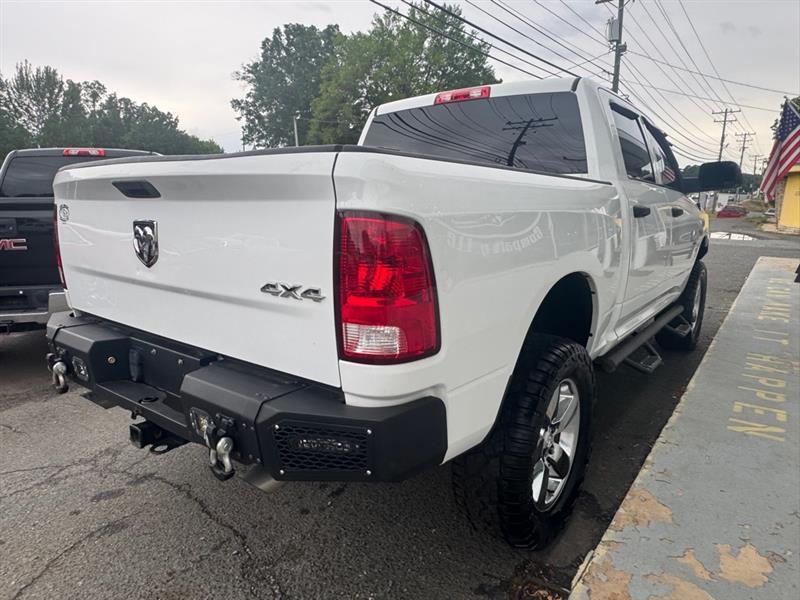 RAM 1500 Classic Tradesman Crew Cab SWB 4WD 2020