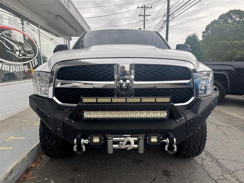 RAM 1500 Classic Tradesman Crew Cab SWB 4WD 2020