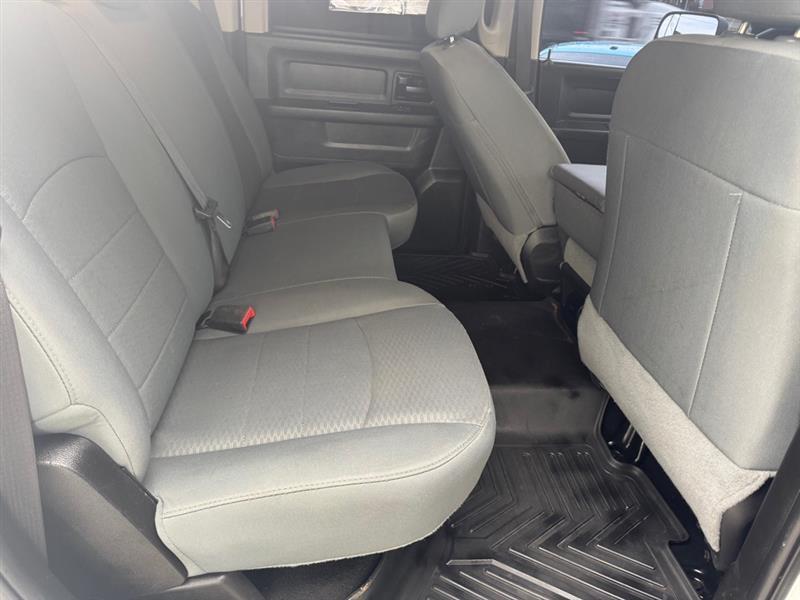 RAM 1500 Classic Tradesman Crew Cab SWB 4WD 2020