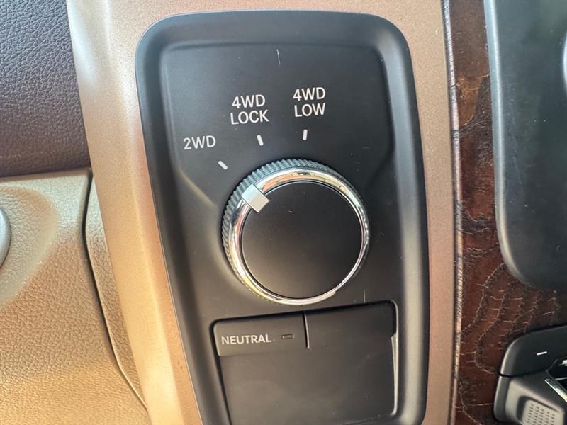 RAM 2500 Longhorn Mega Cab SWB 4WD 2015