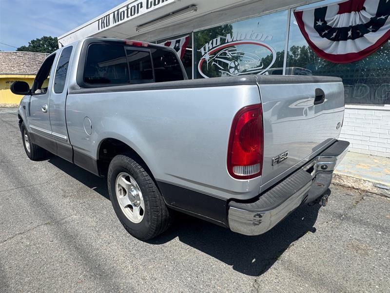 Ford F-150 Lariat SuperCab Short Bed 2WD 2001