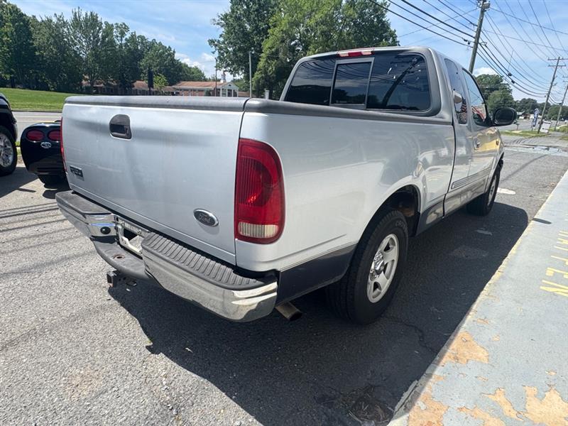 Ford F-150 Lariat SuperCab Short Bed 2WD 2001