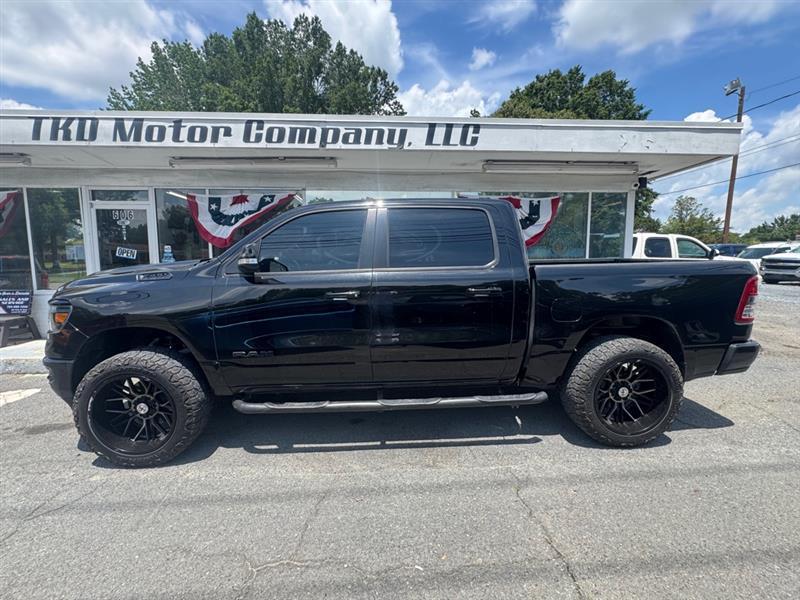 RAM 1500 Big Horn Crew Cab SWB 4WD 2020