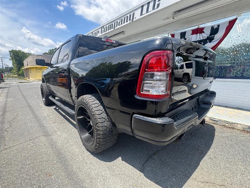RAM 1500 Big Horn Crew Cab SWB 4WD 2020