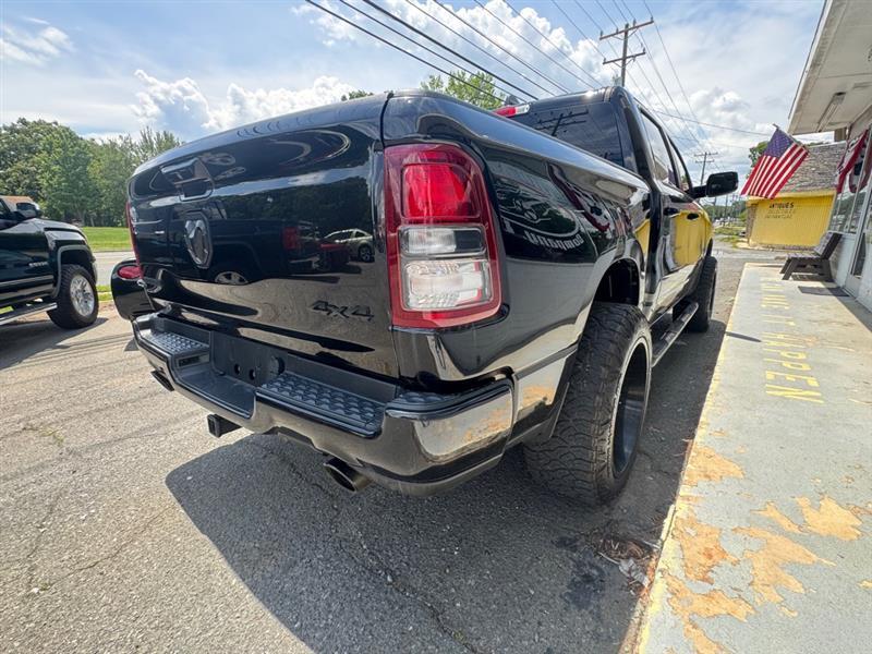RAM 1500 Big Horn Crew Cab SWB 4WD 2020