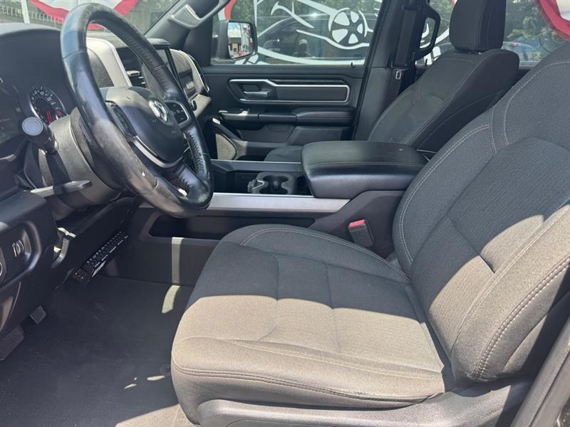 RAM 1500 Big Horn Crew Cab SWB 4WD 2020