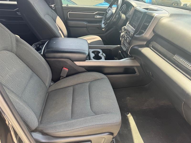 RAM 1500 Big Horn Crew Cab SWB 4WD 2020