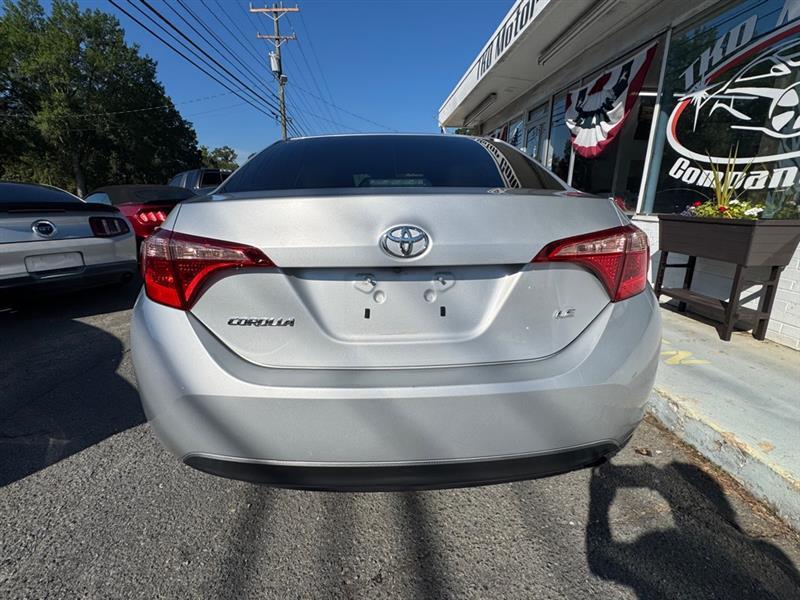 Toyota Corolla L CVT 2017