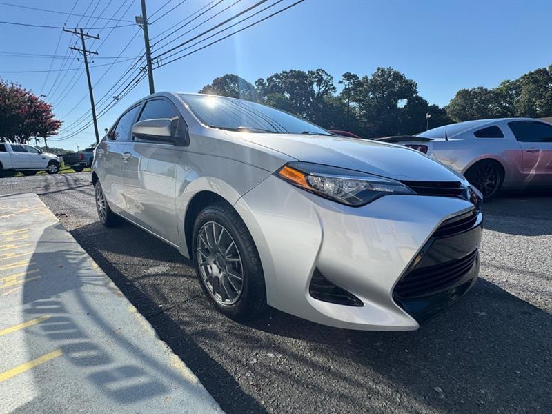 Toyota Corolla L CVT 2017