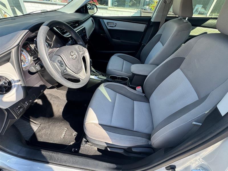 Toyota Corolla L CVT 2017