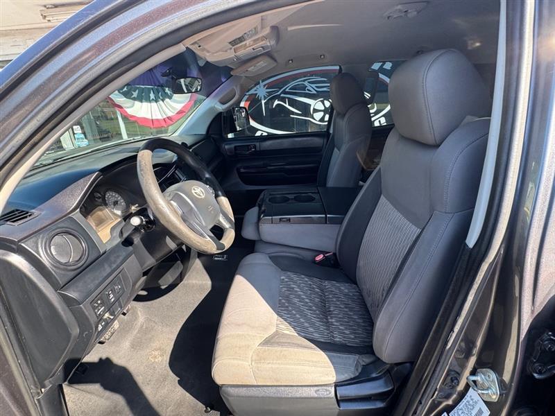Toyota Tundra SR5 4.6L V8 Double Cab 2WD 2014