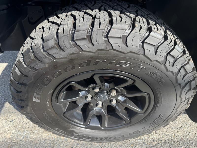 RAM 1500 Rebel Crew Cab SWB 4WD 2017