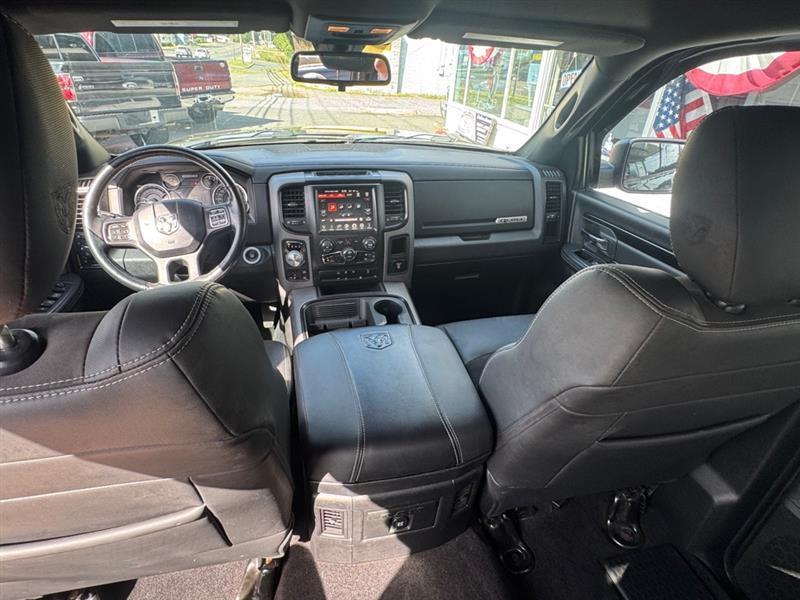 RAM 1500 Rebel Crew Cab SWB 4WD 2017