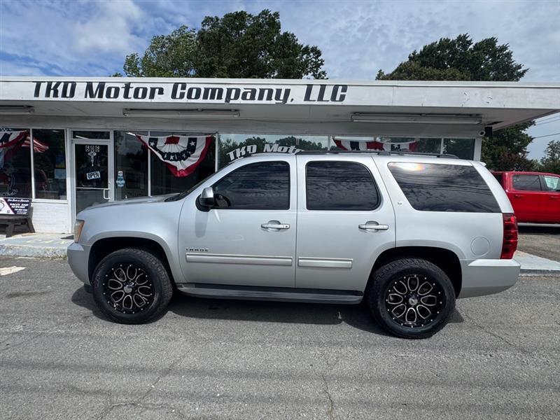 Chevrolet Tahoe LT 2WD 2011