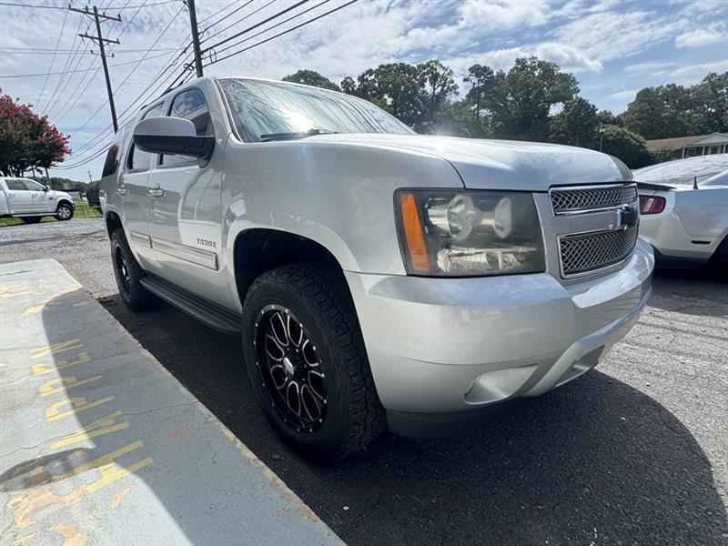 Chevrolet Tahoe LT 2WD 2011
