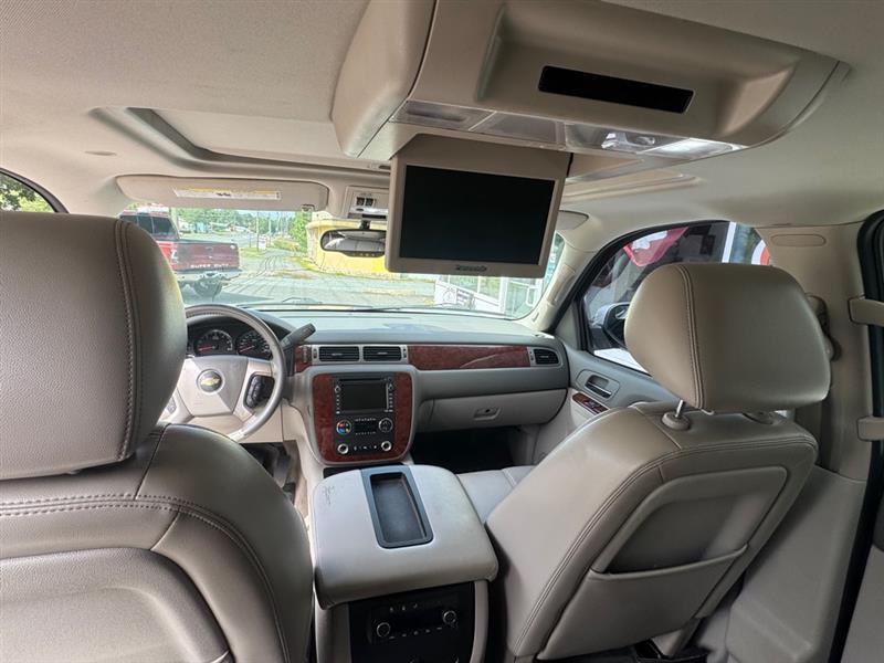 Chevrolet Tahoe LT 2WD 2011
