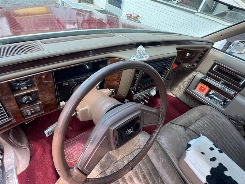 Cadillac Brougham Base 1991