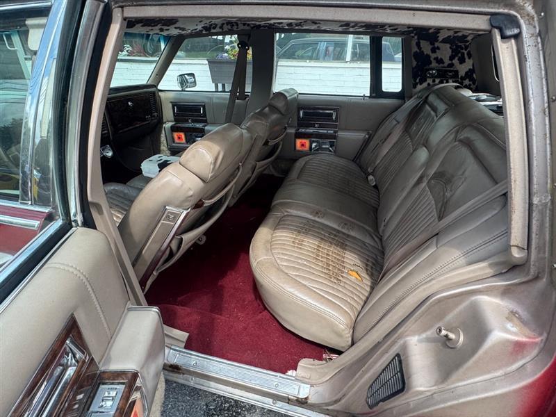 Cadillac Brougham Base 1991