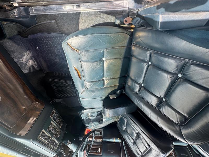 Cadillac Fleetwood Brougham Sedan 1986
