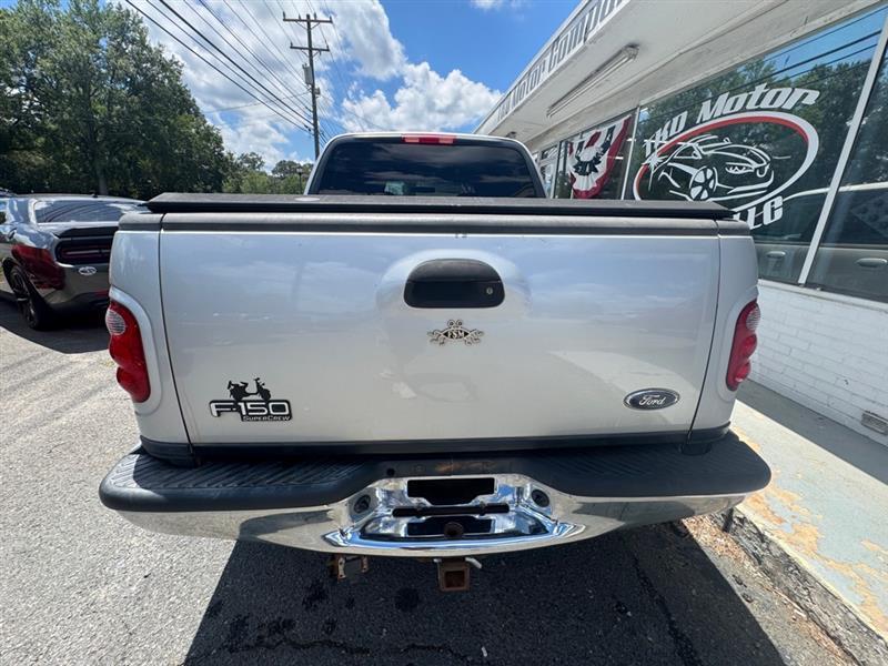 Ford F-150 XLT SuperCrew Short Bed 2WD 2002