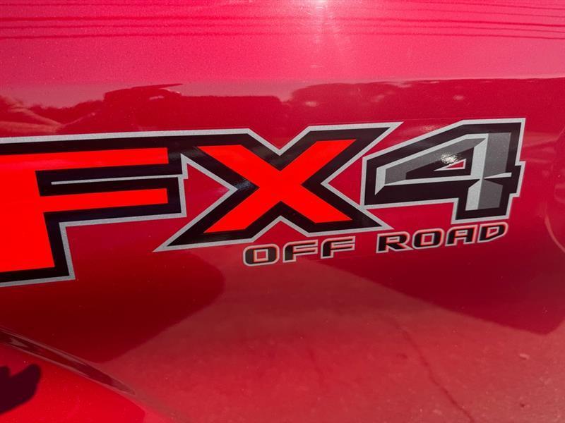 Ford F-150 XL SuperCrew 5.5-ft. Bed 4WD 2015